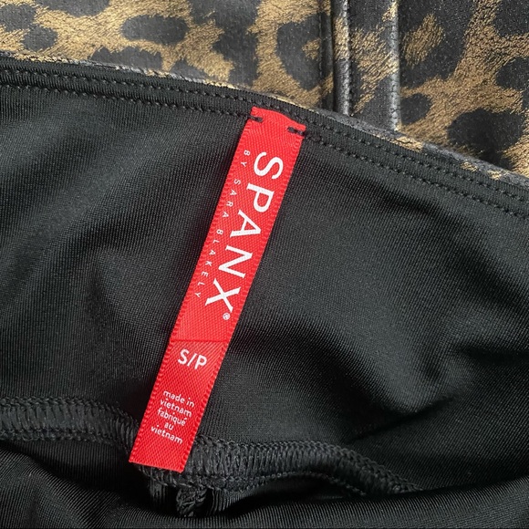 Spanx Faux Leather Leopard Print Leggings - Picture 7 of 7